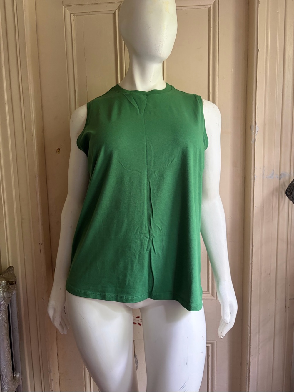 NWT Universal Standard Kelly Green Patty Muscle Tank